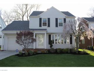 1438 Henning Dr, Cleveland, OH 44124-2421