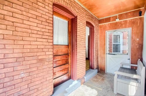 115 Glen St, New Britain, CT 06051-2506