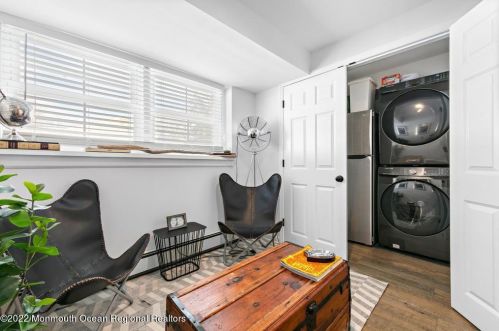 284 Pelican Rd, Middletown NJ 07748-3040 exterior