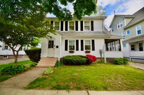 37 Chilson St, Springfield, MA 01118-2125