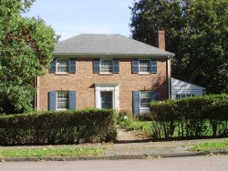 237 Franklin St, Newton, MA 02458-2324