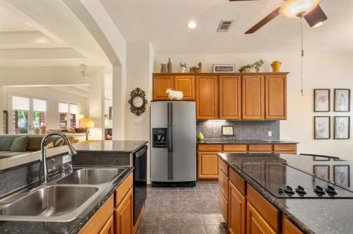 4715 Wentworth Dr, Fulshear TX 77441-4227 exterior