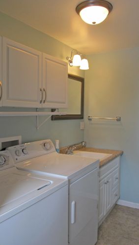 3025 Park St, Kalamazoo MI 49001-4776 exterior