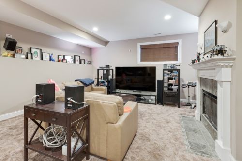 3419 Kolmar Ave, Chicago IL 60712-4703 exterior