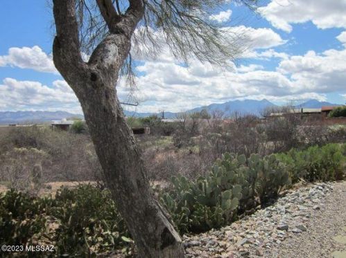 755 Bella Vista Dr, Green Valley, AZ 85614-2000