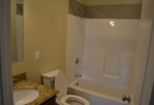 11 Breck St, Worcester MA 01605-2807 exterior