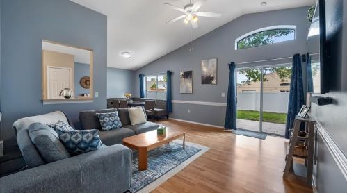 2314 Northern Leaf St, Orlando FL 32817-3424 exterior