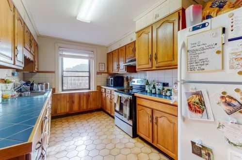 903 Beacon St, Boston MA exterior