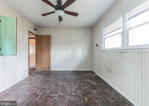 15 Dunmore Ave, Trenton NJ 08618-1937 exterior