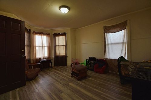 38 Coral St, Worcester MA 01604-4242 exterior