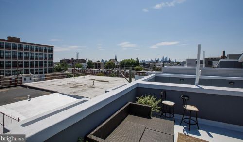 2616 Collins St, Philadelphia PA 19134-3709 exterior