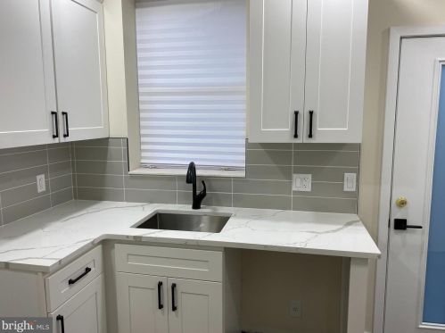 2829 Cantrell St, Philadelphia PA 19145-2412 exterior