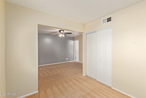 2328 Altadena Ave, Phoenix AZ 85029-3402 exterior