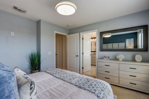 227 Vista Roma Way, San Jose CA 95136-4444 exterior