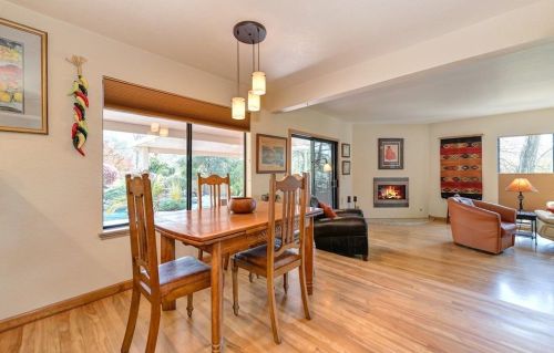 9811 Blue Lk Dr, Folsom CA 95630-1909 exterior