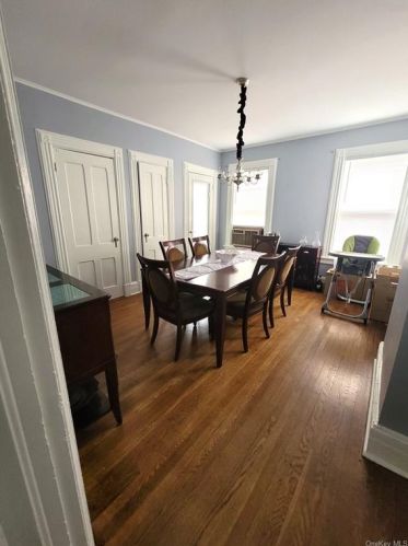 132 Cottage Ave, Mount Vernon NY 10550-1404 exterior