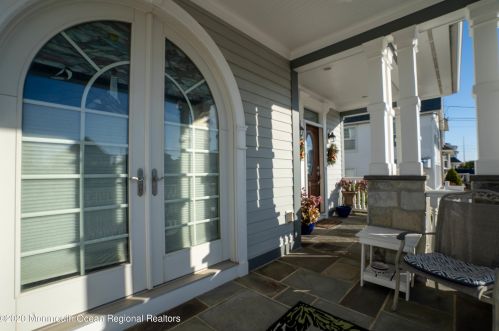 11 Philadelphia Ave, Lavallette NJ 08735-2345 exterior