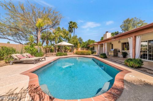 9218 33 Way, Phoenix AZ 85028-4907 exterior