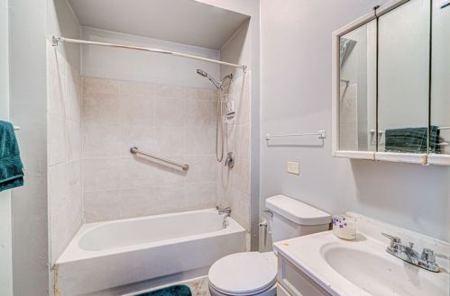 7114 Drexel Ave, Chicago IL 60619-1223 exterior