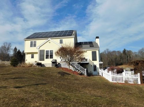 16 Pierce Rd, Sutton MA 01590-2909 exterior