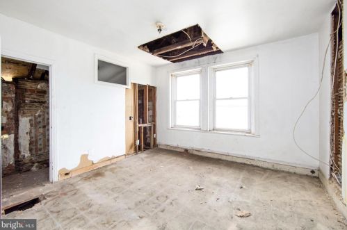 314 4 St, Camden NJ 08103-3401 exterior