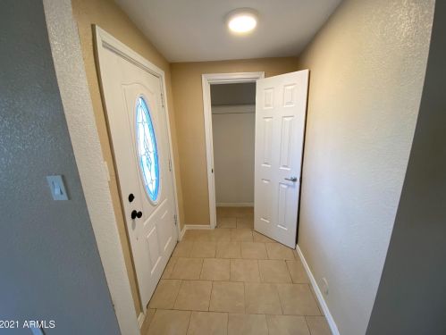 7210 25 Dr, Phoenix AZ 85029-1412 exterior