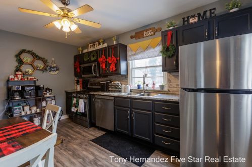 977 Southern Ave, Meskegon MI  49441-2236 exterior