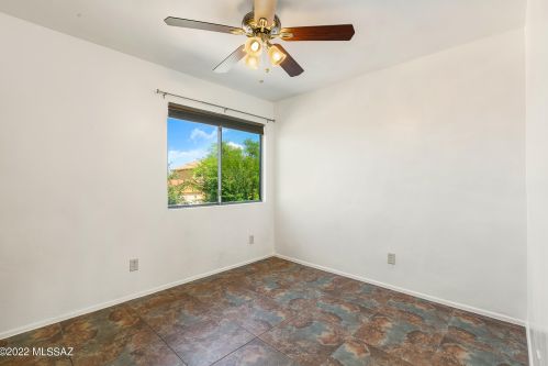 9966 Emberwood Dr, Tucson AZ 85748-5114 exterior