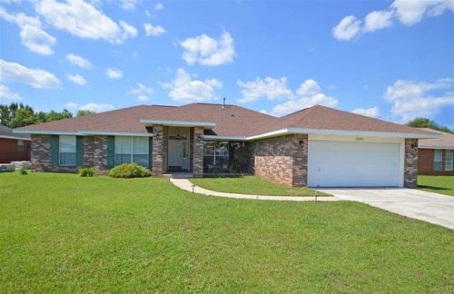 5886 Admirals Rd, Milton, FL 32583-2312