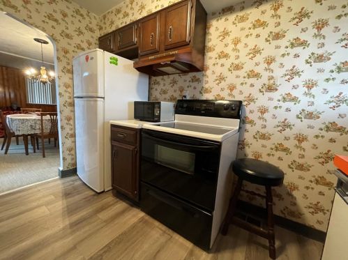 2436 Woodstock Ave, Pittsburgh PA 15218-2631 exterior