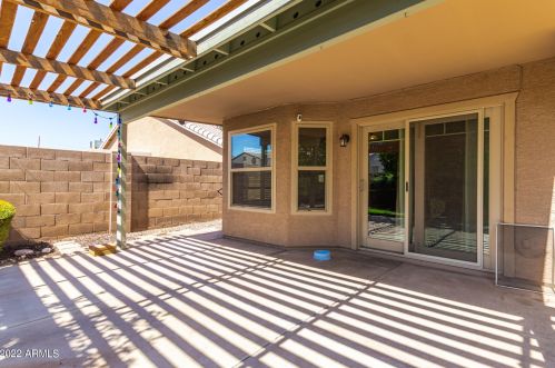 21602 33rd Ln, Phoenix AZ 85051-5942 exterior
