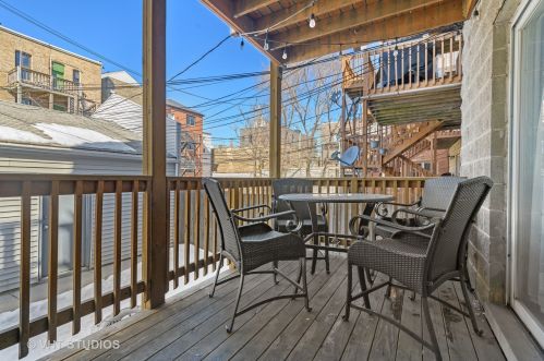 1532 Claremont Ave, Chicago IL 60622-1713 exterior