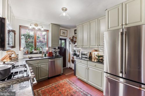 2045 Brandywine St, Philadelphia PA  19130-3204 exterior