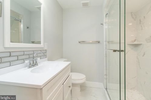 1720 22nd St, Philadelphia PA 19145-1943 exterior