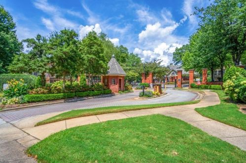 588 Mcgill Pl, Atlanta GA 30312-1072 exterior