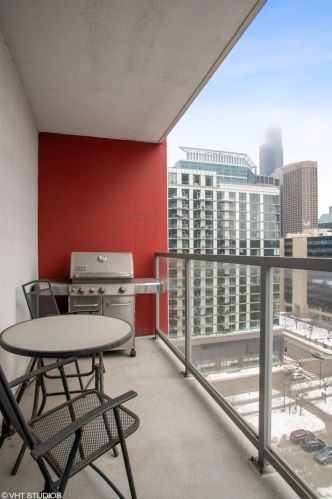 659 Randolph St, Chicago IL 60661-2115 exterior