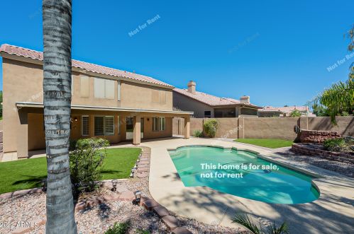 17033 45th St, Phoenix AZ 85050-8561 exterior