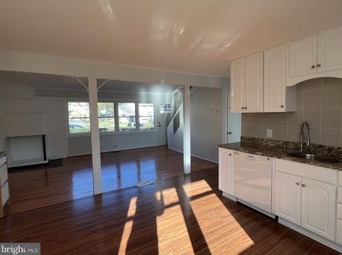 311 Bradley Ave, Rockville MD  20851-1433 exterior