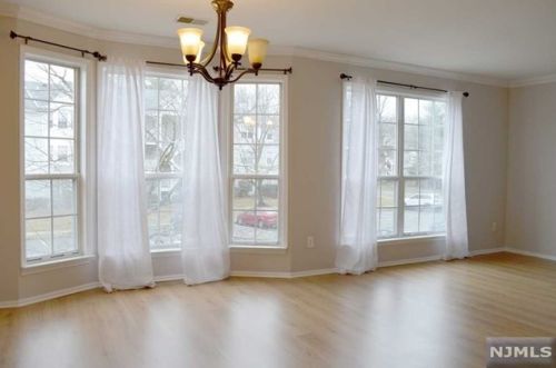 498 Quince Ct, Mahwah NJ  07430-2092 exterior