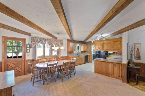 1476 Scenic Vw, Chaska, MN 55318-1745