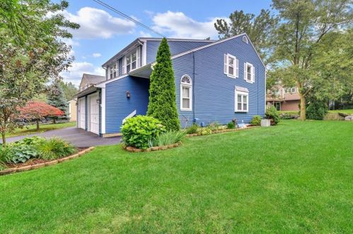 89 Arbor Dr, Providence, RI 02908-3542