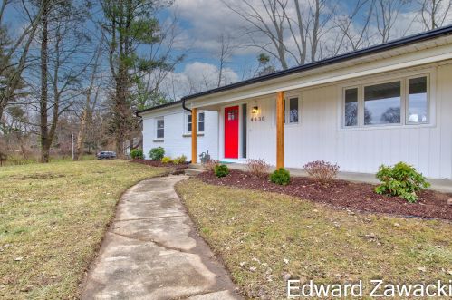 4030 Fulton St, Grand Rapids, MI 49546-1352