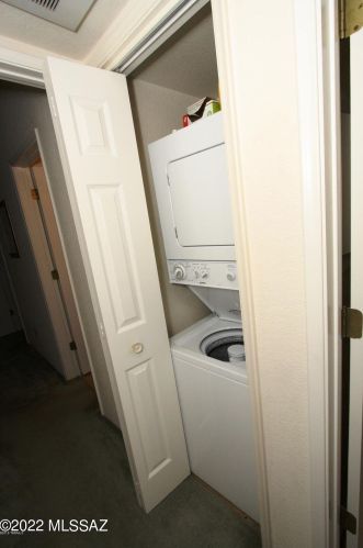 5750 Camino Esplendora, Tucson AZ  85718-4504 exterior