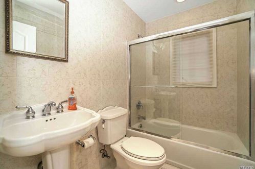 48 Candlewood Path, Huntington Station NY 11746-5306 exterior