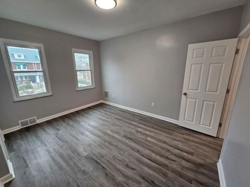 835 Heberton St, Pittsburgh PA  15206-2227 exterior