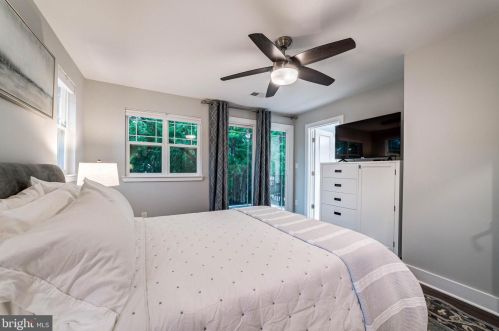 113 Maple St, Alexandria VA 22301-2606 exterior