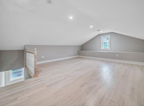 356 New Milford Ave, Dumont NJ 07628-2147 exterior