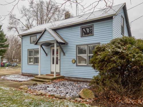 10616 Oakland Dr, Kalamazoo, MI 49024-6681