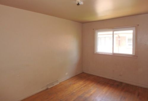 8023 Stewart Ave, Chicago IL 60628-7233 exterior