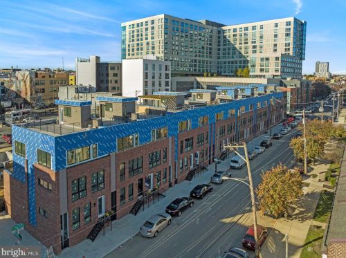 662 13 St, Philadelphia PA 19123-0024 exterior